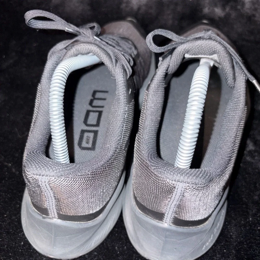 Nike Zoom Winflo 8 CW3421-001 Women US 9.5 Running Shoes Black Athletic Sneakers